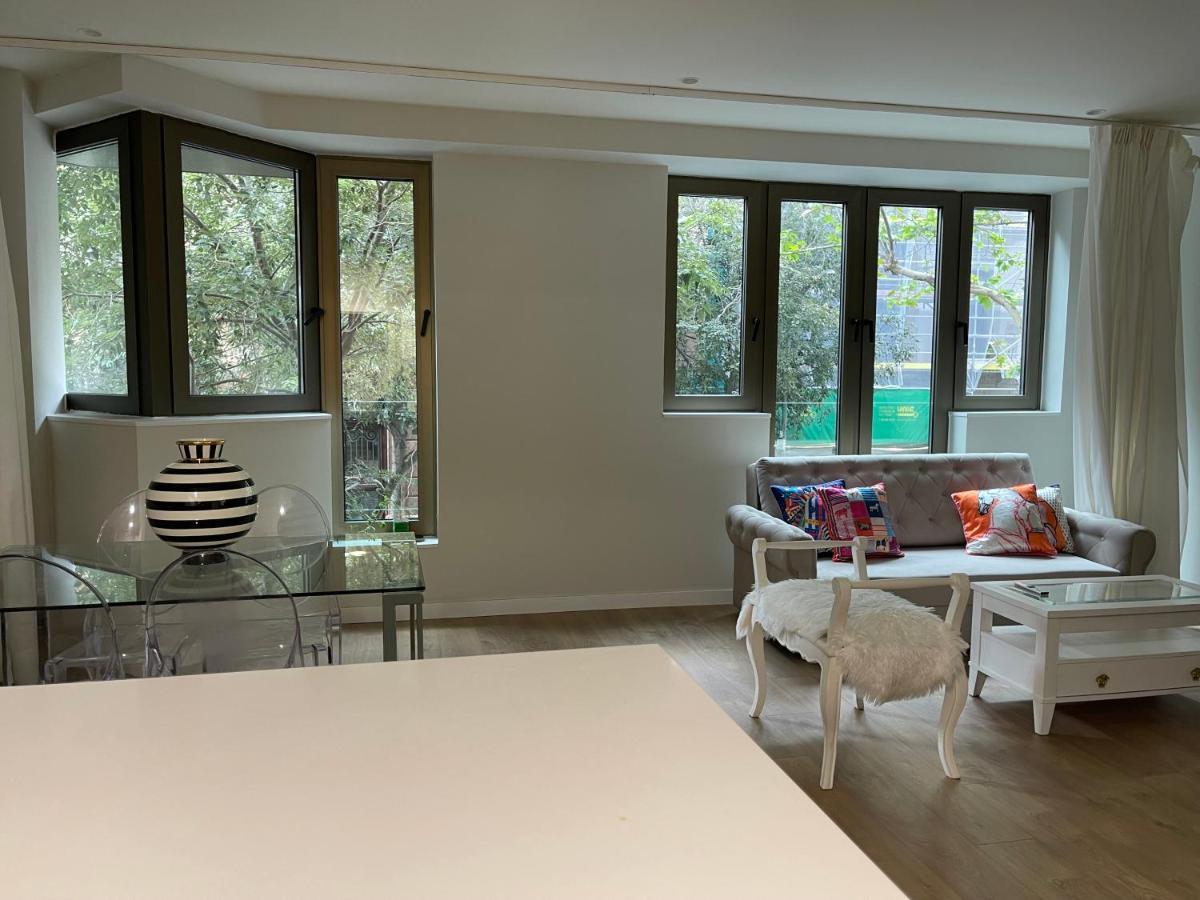 Flat In Passeig De Gracia Lejlighed Barcelona Eksteriør billede