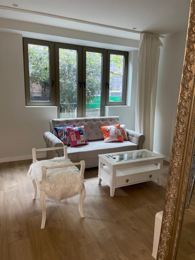 Flat In Passeig De Gracia Lejlighed Barcelona Eksteriør billede